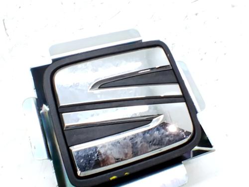 Used Tailgate handle SEAT IBIZA IV ST (6J8, 6P8) 1.2 TSI (90 hp) 32257177