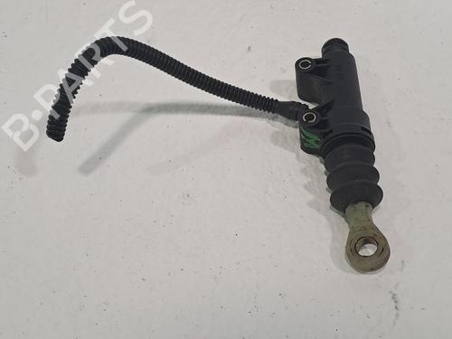 Used Clutch slave cylinder MINI MINI (R50, R53) One D (88 hp) 27098981