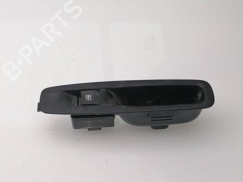 Used Right rear window switch RENAULT MEGANE IV Hatchback (B9A/M/N_) 1.2 TCe 130 (B9MR) (130 hp) 23939117