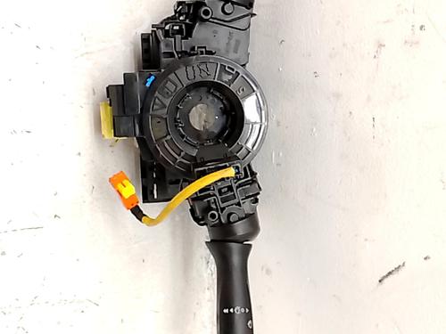 Used Switch Switch TOYOTA YARIS (_P9_) 1.4 D-4D (NLP90_, NLP90R) (90 hp) 35771776 35771776