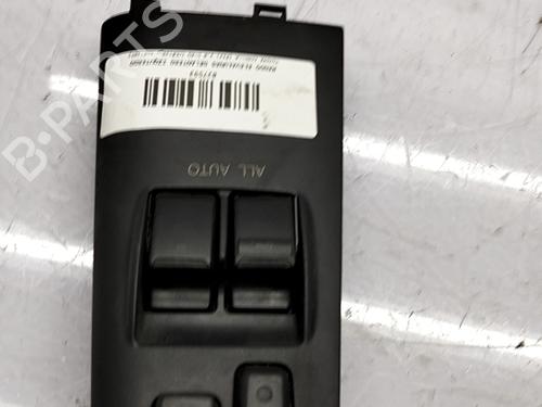 Interrupteur de vitre avant gauche TOYOTA COROLLA (_E12_) 2.0 D-4D (CDE120_, CDE120R) (90 hp) 31874870