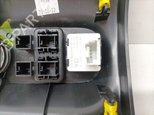 Switch CITROËN C3 III (SX) 1.5 BlueHDi 100 (SXYHYP, SXYHTU) | BP27461173I30