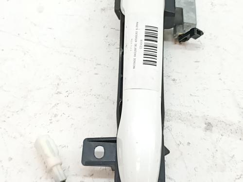 front-right-exterior-door-handle-mazda-3-hatchback-van-bm-2015-2016-36036474 main image