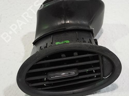 Used Air vent MERCEDES-BENZ A-CLASS (W168) A 170 CDI (168.009, 168.109) (95 hp) 24586727