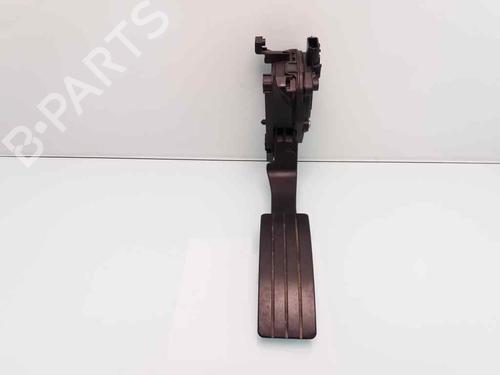 Pédale RENAULT CLIO IV (BH_) 1.5 dCi 75 (75 hp) 23650248