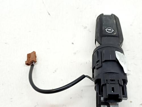 Used Ignition barrel OPEL CORSA F (P2JO) 1.2 Turbo Hybrid (68) (136 hp) 32042139