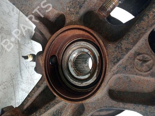 Right front steering knuckle MERCEDES-BENZ M-CLASS (W163) ML 320 (163.154) | BP23942215M26 