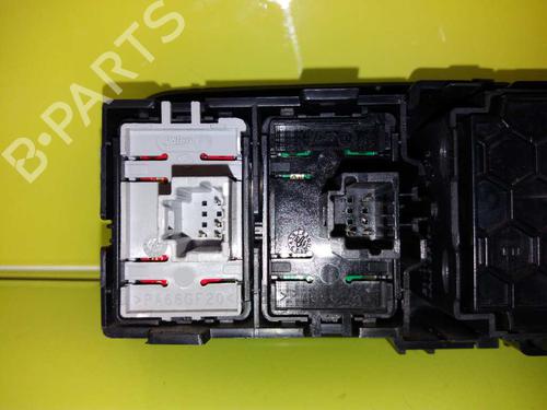 Used Switch RENAULT MEGANE III Hatchback (BZ0/1_, B3_) 1.5 dCi (BZ09, BZ0D, BZ1W, BZ29, BZ14) (110 hp) 23650314