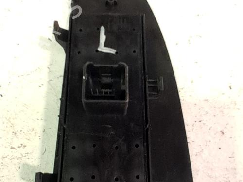 Left front window switch SEAT LEON (1P1) 2.0 TDI | BP35968350I27 - Image 2