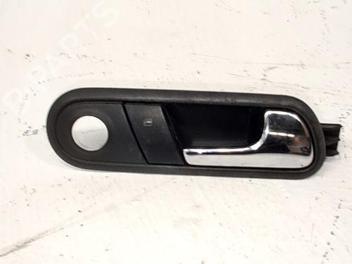 Used Front right interior door handle Front right interior door handle SEAT IBIZA III (6L1) 1.9 TDI (131 hp) 35967950 35967950