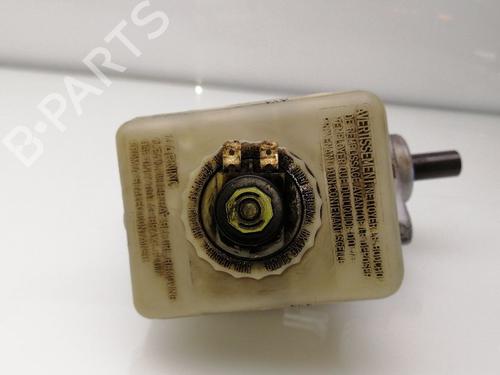 Used Brake master cylinder MERCEDES-BENZ M-CLASS (W163) ML 270 CDI (163.113) (163 hp) 23377619
