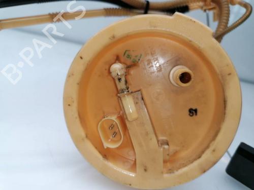 Used Fuel pump BMW 3 (E90) 318 d (136 hp) 23939940