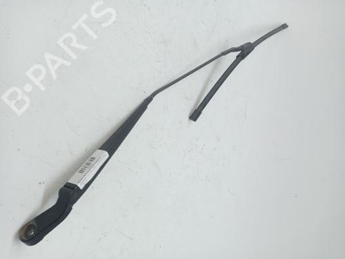 Used Front windshield wiper arm VW POLO (9N_, 9A_) 1.4 16V (80 hp) 27519577