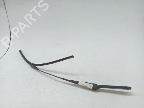 Used Front windshield wiper arm IVECO DAILY VI Van 33S16, 35S16, 35C16, 38S16, 40C16, 42S16, 50C16 (156 hp) 24874479