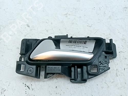 Used Front left interior door handle OPEL CORSA F (P2JO) 1.2 MHEV (101 hp) 30622359