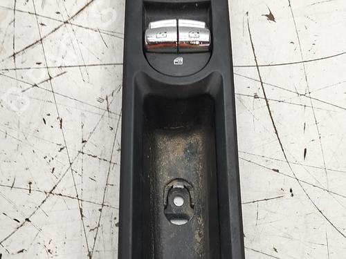 Used Left front window switch Left front window switch 38420325 38420325