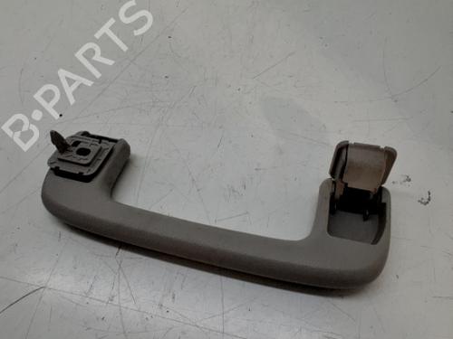 Poignée de toit intérieure MITSUBISHI MIRAGE / SPACE STAR VI Hatchback (A0_A) 1.2 (A03A) (80 hp) 29556190