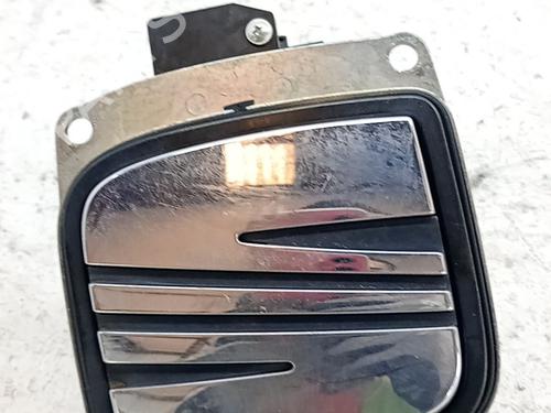Used Tailgate handle Tailgate handle 38990267 38990267