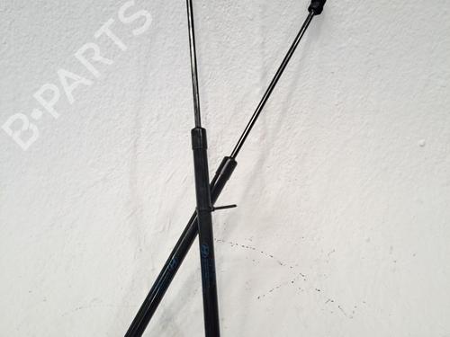 Used Tailgate lift support HYUNDAI BAYON (BC3) 1.2 MPI (79 hp) 28621278