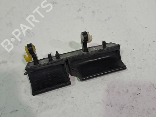 Used Tailgate handle KIA SPORTAGE II (JE_, KM_) 2.0 i 16V (141 hp) 25613464