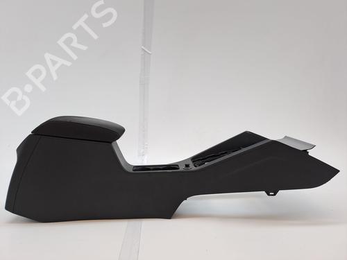 Used Armrest / Center console SKODA OCTAVIA III Combi (5E5, 5E6) 1.6 TDI (110 hp) 23363365