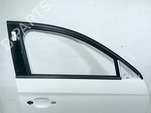 Used Right front door Right front door OPEL CORSA F (P2JO) 1.2 Turbo Hybrid (68) (136 hp) 33760527 33760527