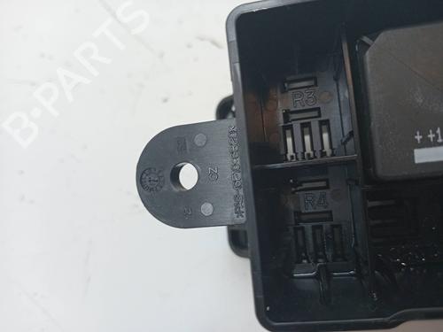 Fuse box VOLVO V40 Hatchback (525) D2 | BP23349865E1