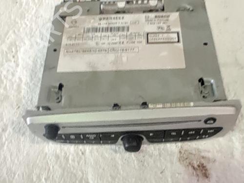 Radio RENAULT SCÉNIC III (JZ0/1_) 1.6 dCi (JZ00, JZ12) | BP32257856E6