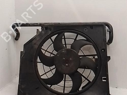 Used Radiator fan Radiator fan BMW 3 Touring (E46) 318 i (143 hp) 34393062 34393062