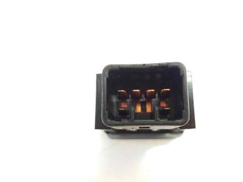 Switch HYUNDAI TUCSON (JM) 2.0 CRDi | BP23418708I30 