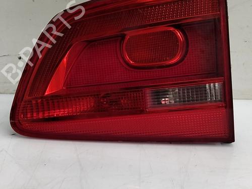 right-tailgate-light-vw-touran-1t3-2010-2011-2012-2013-2014-2015-2016-36376786 main image