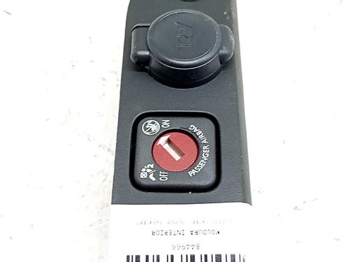 switch-peugeot-expert-van-v_-2016-33764491 main image