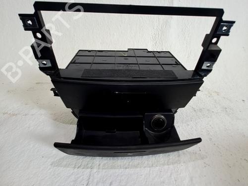 Ashtray KIA SORENTO I (JC) 2.5 CRDi 4WD | BP29557790I30 