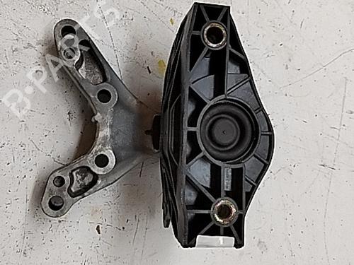Used Engine mount OPEL CORSA F (P2JO) 1.2 MHEV (101 hp) 29500205