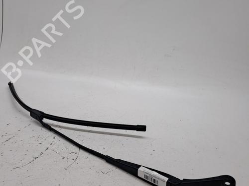 Used Front windshield wiper arm OPEL ASTRA K (B16) 1.2 Turbo (68) (131 hp) 27292950