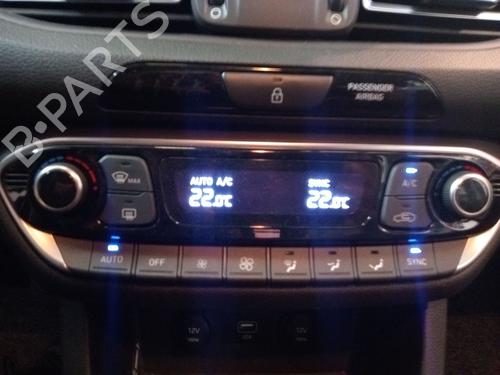 Used Climate control HYUNDAI i30 (PDE, PD, PDEN) 1.5 (110 hp) 23365679
