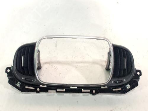 Used Air vent Air vent FIAT 500 (312_) 1.0 Mild Hybrid (312.AYD1B) (69 hp) 33764950 33764950