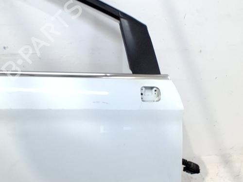 Used Left front door Left front door 37159512 37159512