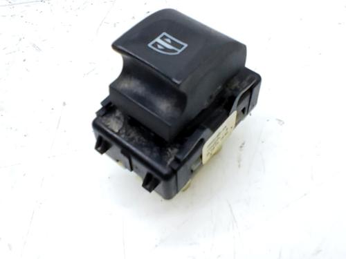 Used Right rear window switch Right rear window switch DACIA DUSTER (HM_) 1.5 dCi 115 (HMAD) (116 hp) 33762349 33762349