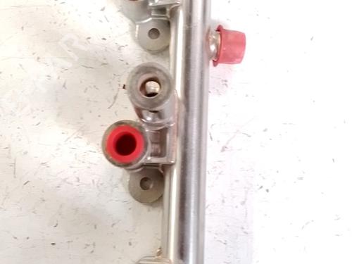 Used Injection rail Injection rail OPEL CORSA F (P2JO) 1.2 MHEV (101 hp) 33763389 33763389