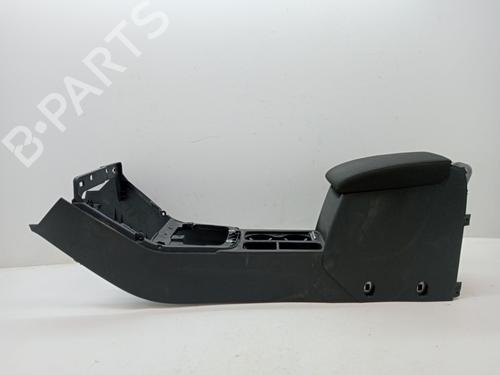 Used Armrest / Center console VW TIGUAN (5N_) 2.0 TDI (140 hp) 23357726