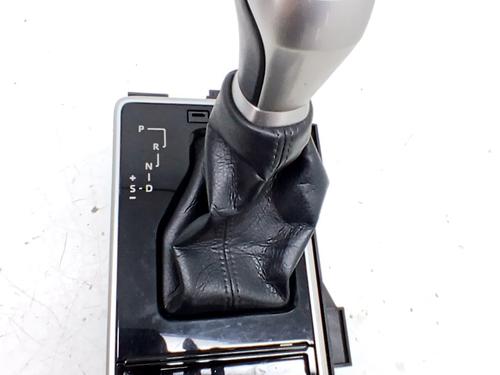 Palanca de cambios Palanca de cambios TOYOTA LAND CRUISER PRADO (_J15_) 2.8 D-4D (GDJ150_, GDJ155_, GDJ150, GDJ151) (177 hp) 36002329 36002329