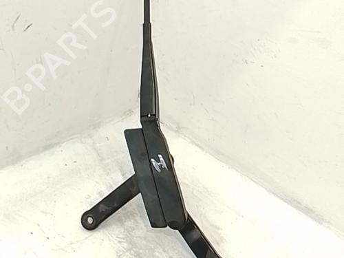 Used Front windshield wiper arm Front windshield wiper arm 37590895 37590895