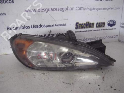 Used Right headlight NISSAN PRIMERA Hatchback (P11) 1.8 16V (114 hp) 25988862