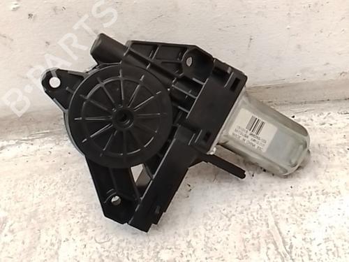 Used Right front window motor Right front window motor VOLVO V40 Hatchback (525) D2 (120 hp) 36376714 36376714