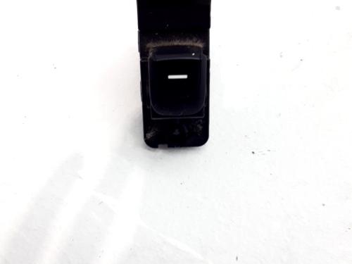 Interrupteur de vitre avant droite KIA NIRO I (DE) 1.6 GDI Hybrid (141 hp) 31011897