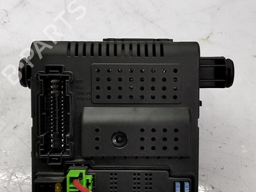 Used Fuse box Fuse box VOLVO XC90 I (275) D5 AWD (185 hp) 33871193 33871193