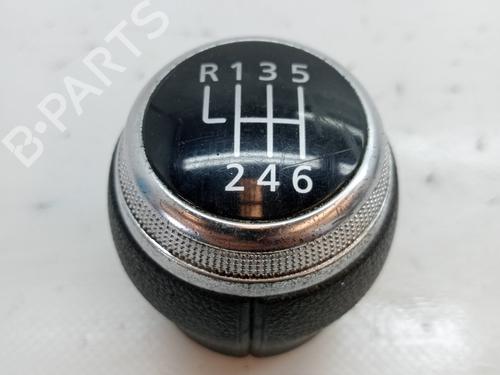 Used Shift knob RENAULT CLIO V (B7_) 1.5 Blue dCi 85 (B7AG) (86 hp) 23342468