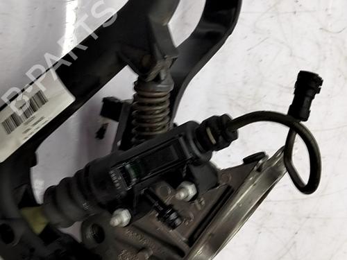 Pedal embraiagem MINI MINI (R56) Cooper D (109 hp) 31262819