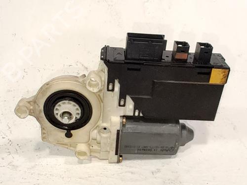 Used Right front window motor Right front window motor CITROËN C8 (EA_, EB_) 2.2 HDi (128 hp) 35968209 35968209